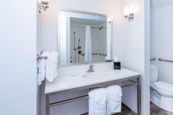 Hilton Garden Inn Asheville Downtown image 27